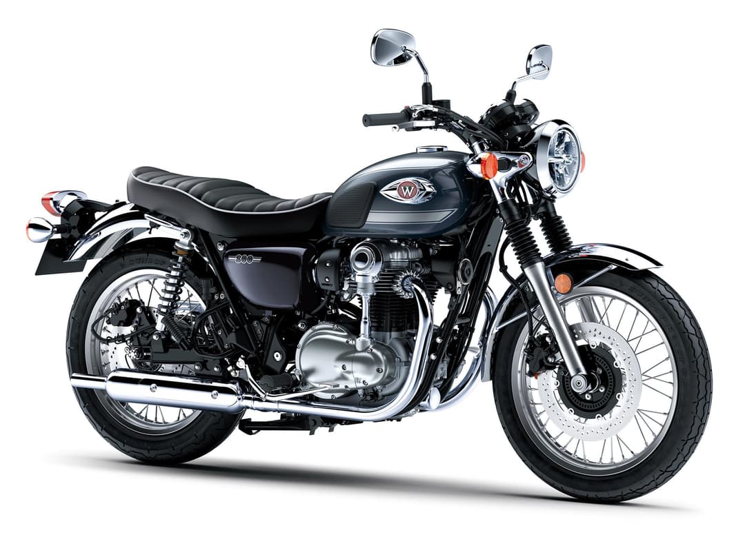 W800 2023